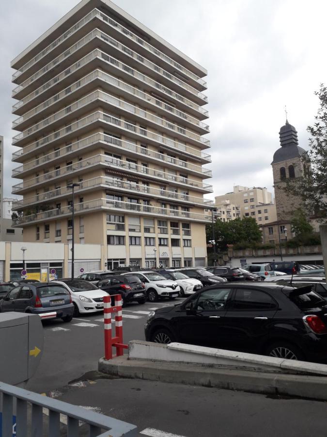 Appartement Hyper Centre Avec Garage Сент Етиен Екстериор снимка